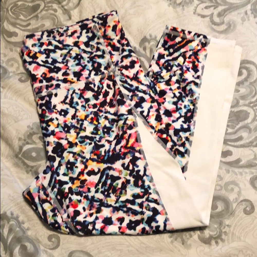 Super fun  and retro Athleta crops